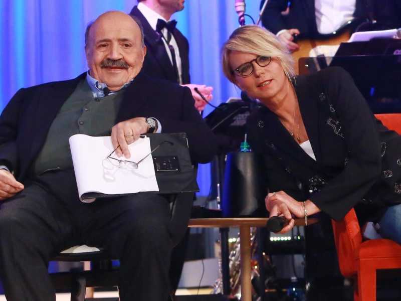 “Maurizio Costanzo Show” edizione 2015: ospite della prima puntata anche la moglie Maria De Filippi (foto LaPresse)
