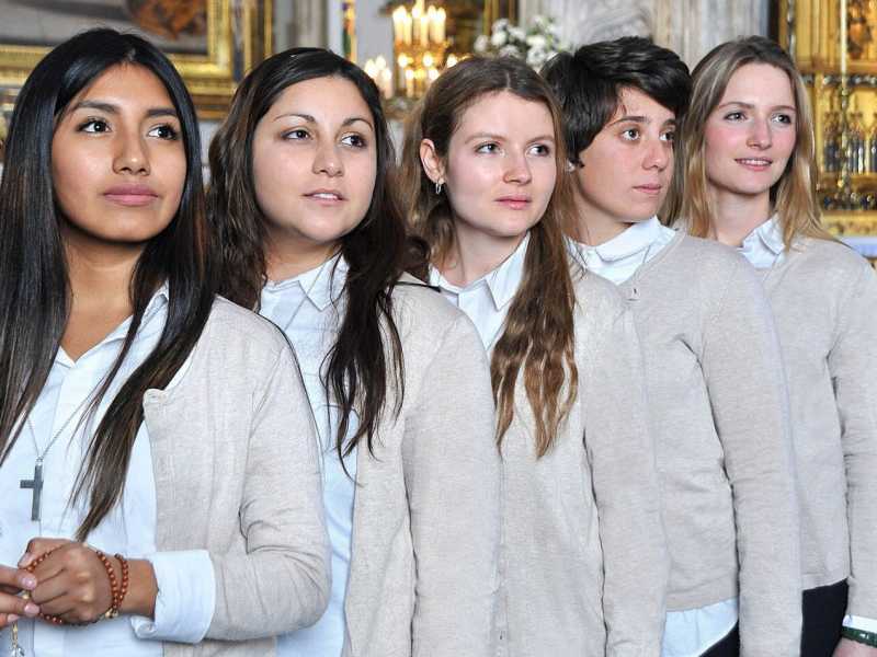 Che cosa non torna nel reality show spagnolo sulle vocazioni delle suore