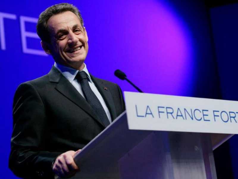 Tre donne e una fellation agitano l’ex corte di Sarko