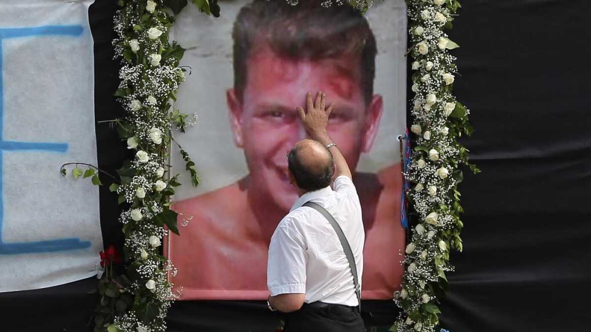 Immagine di A Scampia l'ultimo addio a Ciro Esposito