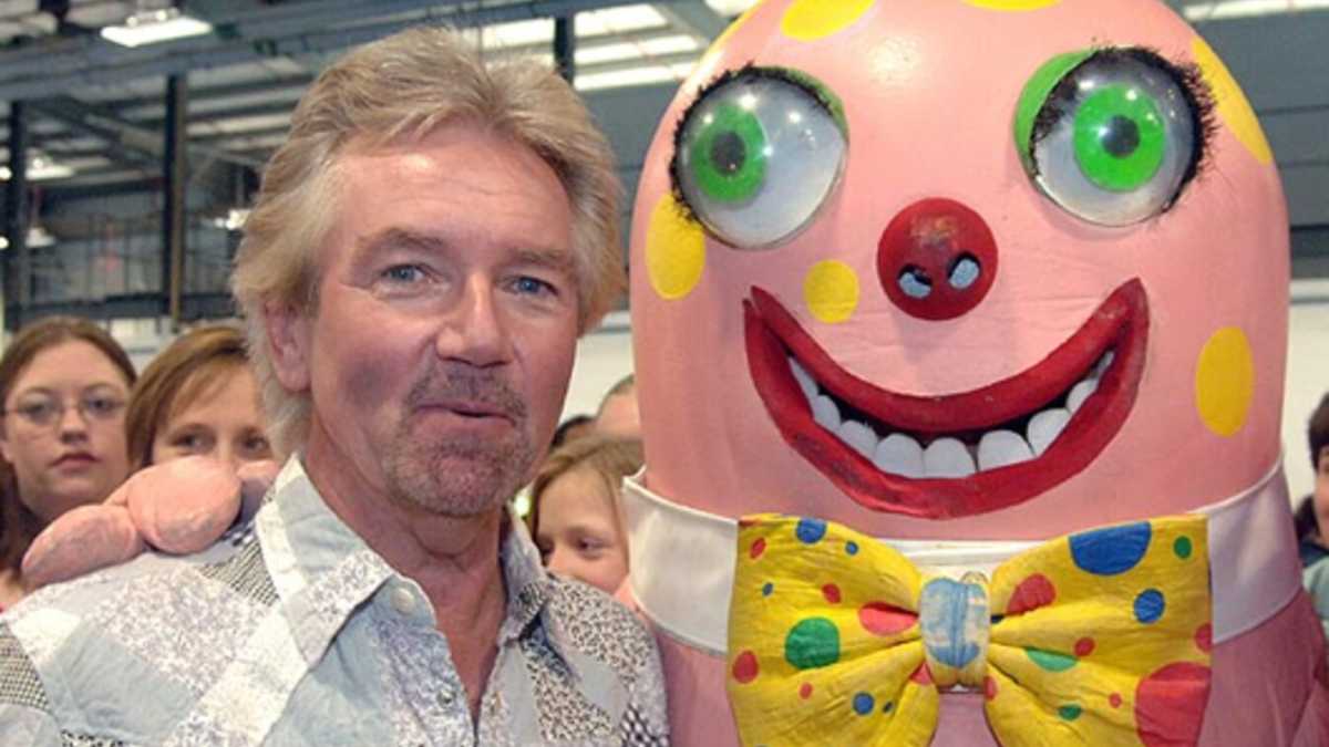 Immagine di Così il dj e presentatore Noel Edmonds vuole comprare la Bbc per salvarla