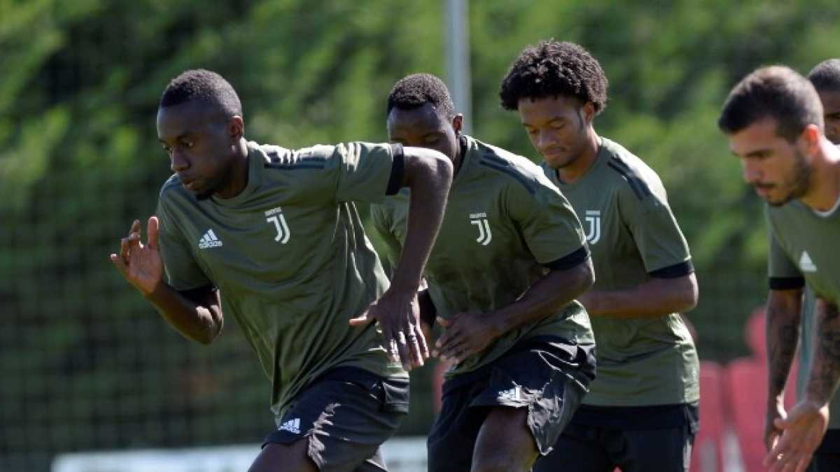 Immagine di Il piano Juncker, l'alleanza Russia-Cina sull'energia e Juve-Barca. Di cosa parlare stasera a cena