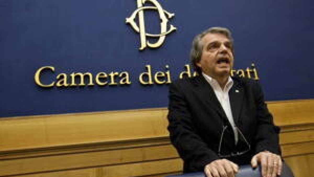 Immagine di Il professor Brunetta spiega le sue idee puntute con molta simpatica foga