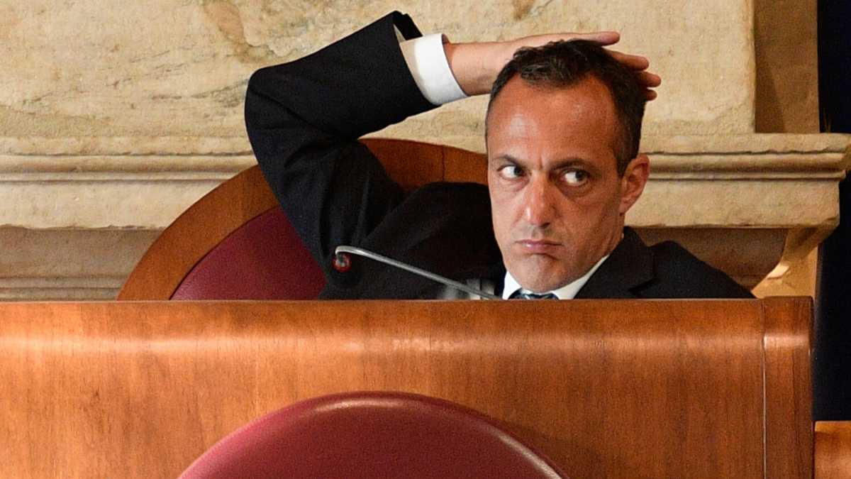 Immagine di A Roma l'ex M5S De Vito vuole passare con Giorgia Meloni