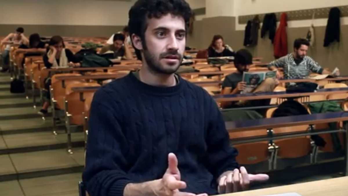 Immagine di La satira studentesca su YouTube sarà pure virale ma è piena di facili luoghi comuni