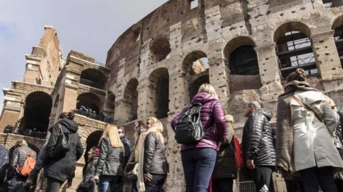 Immagine di Perché a Roma non c'è un sistema al servizio del turismo e della storia?
