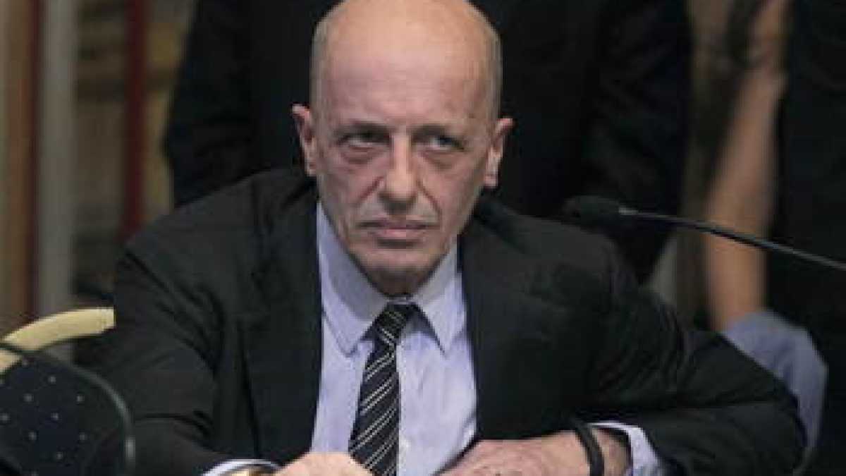 Immagine di Sallusti spiega perché tante volte è meglio non avere un pensiero
