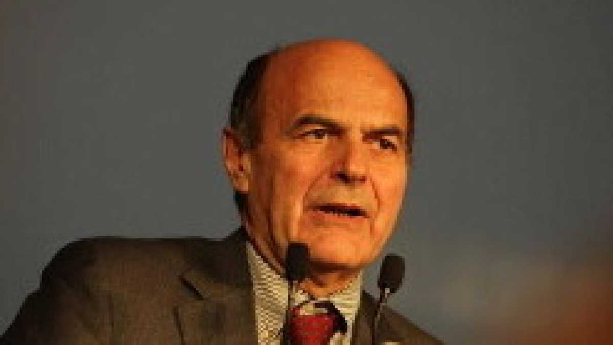 Immagine di Ora spacchettiamo. Il Pd e le mosse di Bersani per “affamare” Grillo e Casini