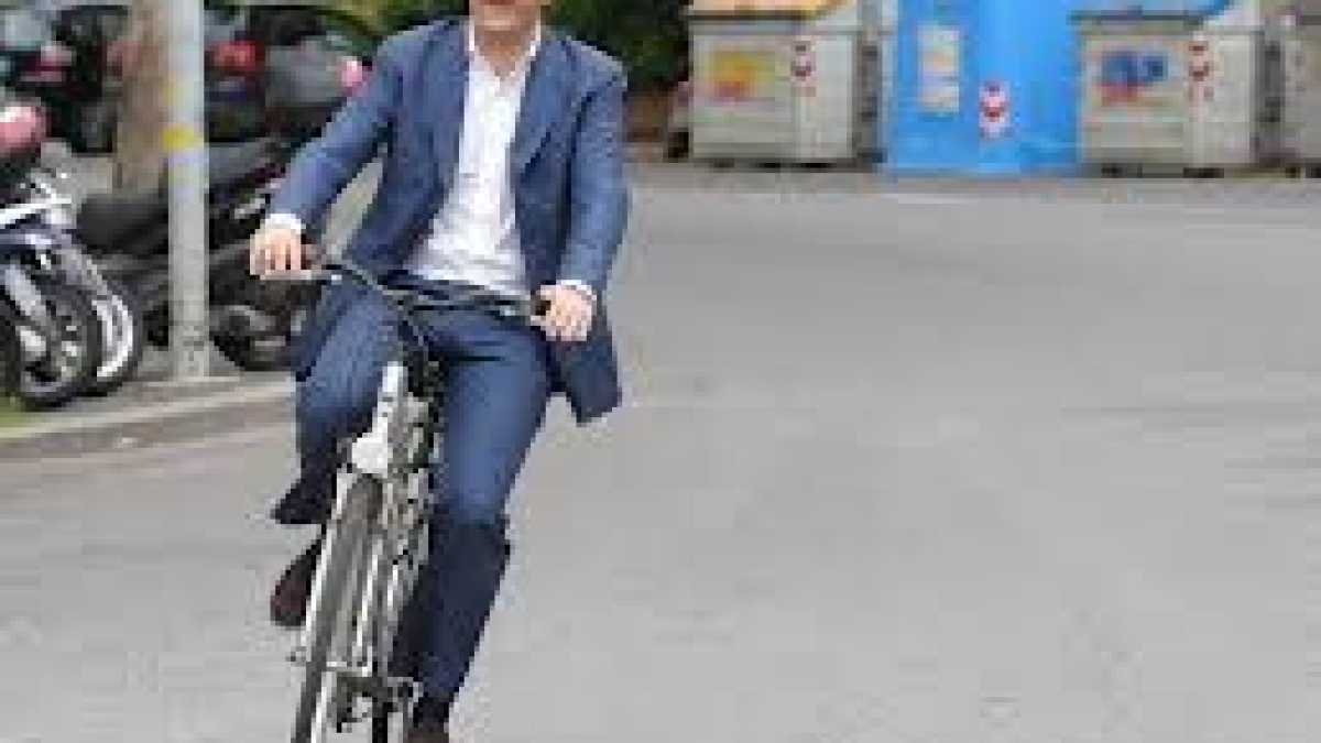Immagine di Renzi ha già staccato Bersani nei sondaggi e prepara l’assalto alla Bindi