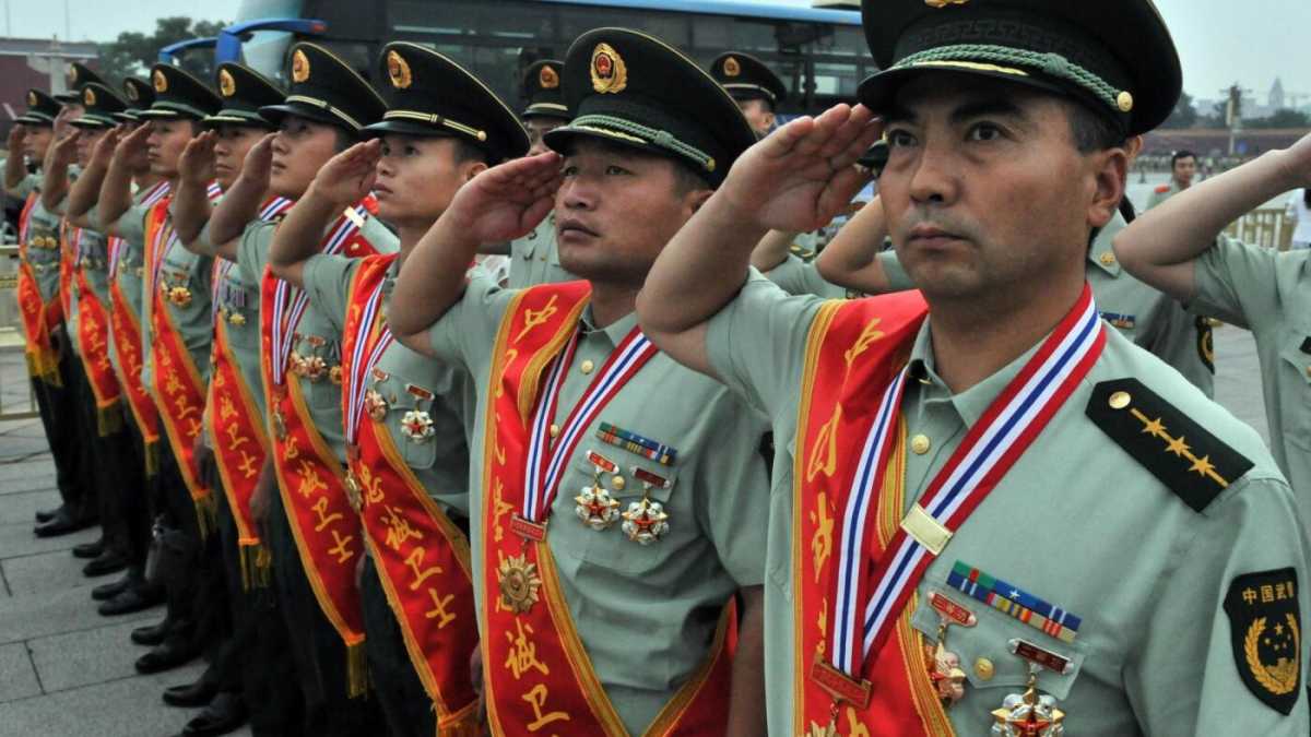 Immagine di Xi Jinping ha grandi piani per l’esercito cinese, a cominciare dagli arresti