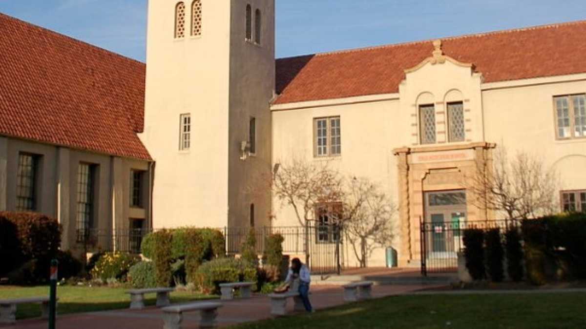 Immagine di Palo Alto High, la scuola dei siliconvallici dove si diventa cervelloni o suicidi