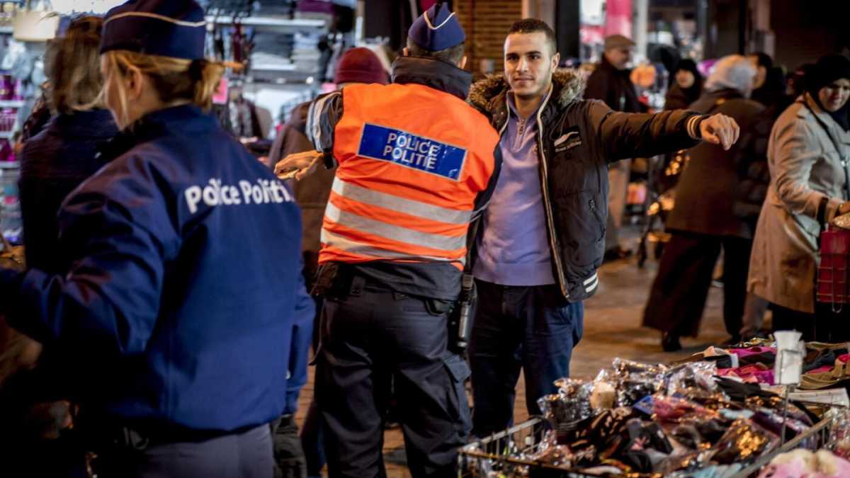 Immagine di Gli attentati di Parigi hanno svegliato la Francia. E' l'Europa che dorme