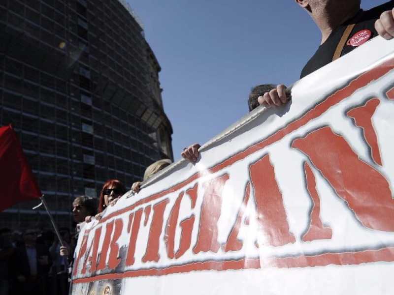 Corteo Anpi. Foto LaPresse/Fabio Cimaglia