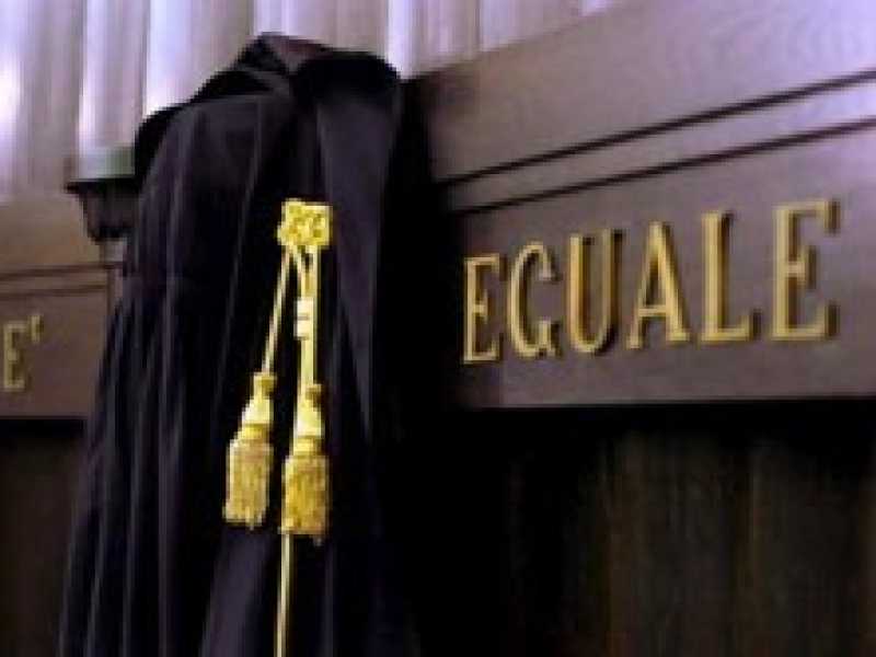 Per una volta il partito dei magistrati le ha prese dalla politica. Durerà?