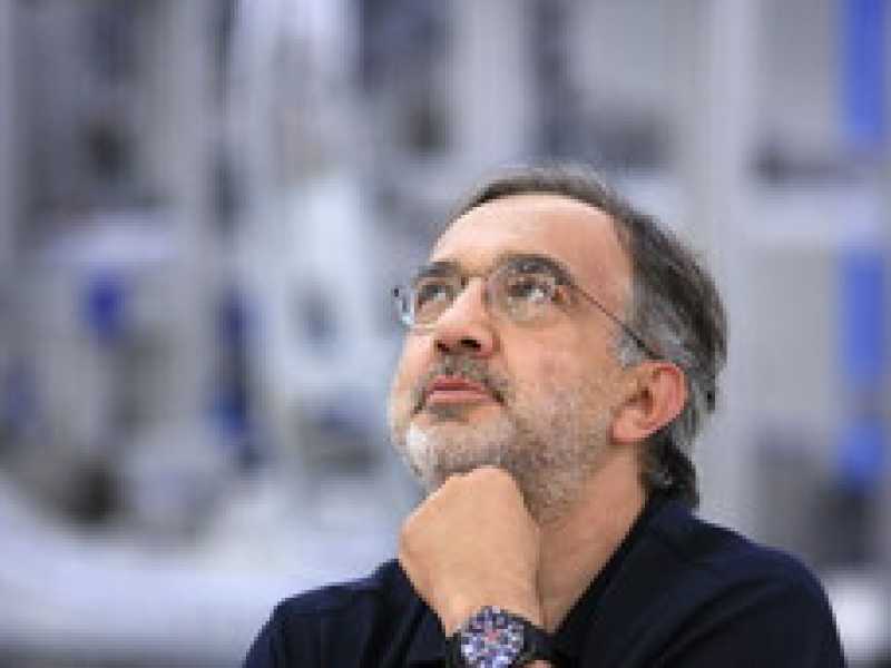Parigi nazionalizza Peugeot e isola Marchionne in Europa