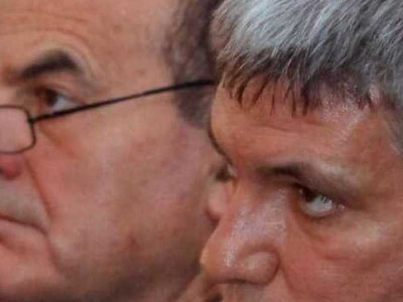 Bersani e Vendola contro i banditi della finanza: osceno