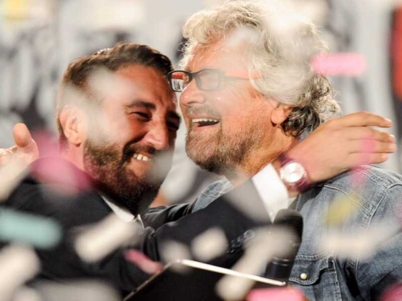 Giancarlo Cancelleri e Beppe Grillo (Foto LaPresse)