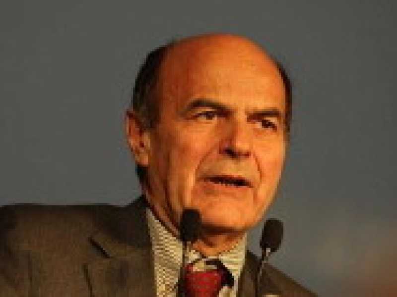Ora spacchettiamo. Il Pd e le mosse di Bersani per “affamare” Grillo e Casini