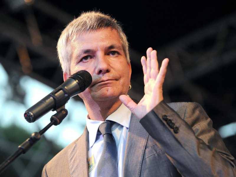 Nichi Vendola alla festa di Sel ieri a San Giovanni (Foto La Presse)