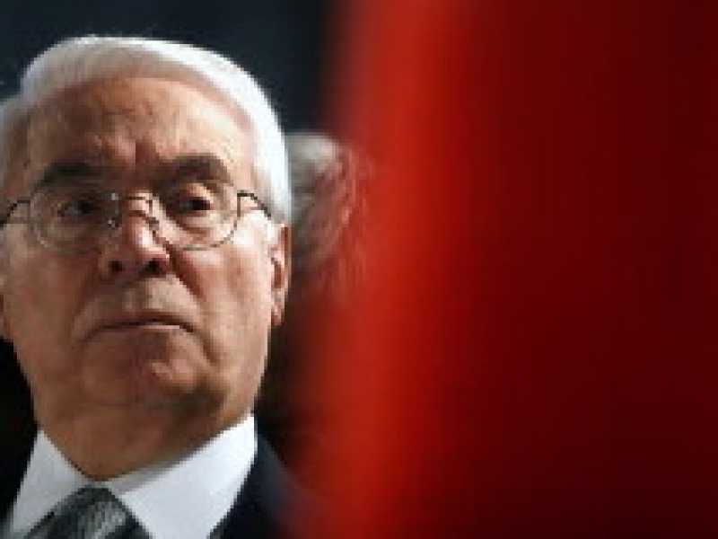 “Rischia di uccidere la sua storia”. Il ritorno del Cav. visto da Geronzi