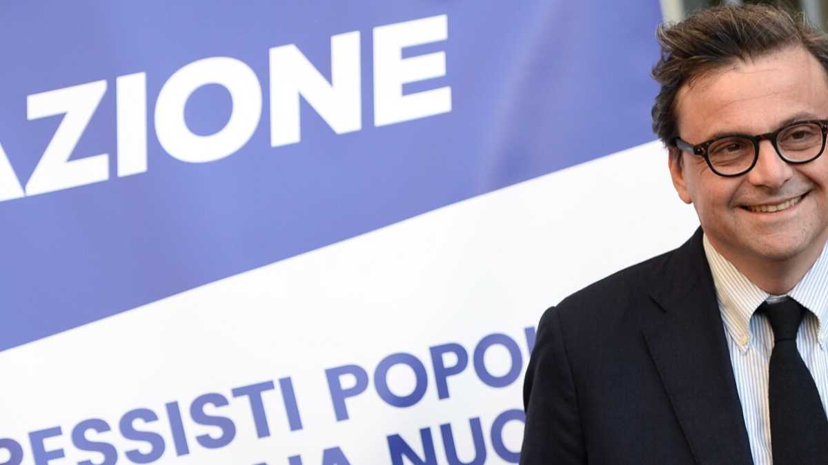 Immagine di Così Calenda si prepara a lasciare i socialisti europei per trescare con Forza Italia