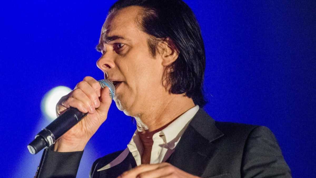 Immagine di Nick Cave contro il politicamente corretto, che ci vuole privare della complessità
