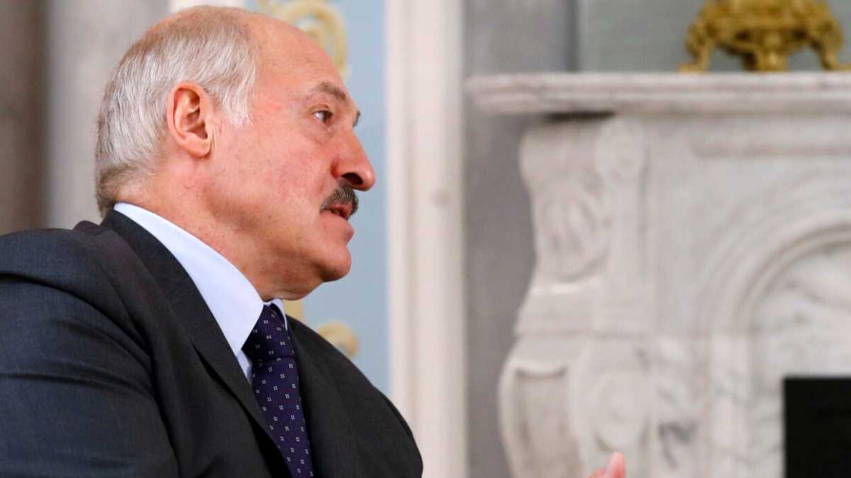 Immagine di La bolla dell’autocrate e l’alterazione del linguaggio. Una teoria su Lukashenka