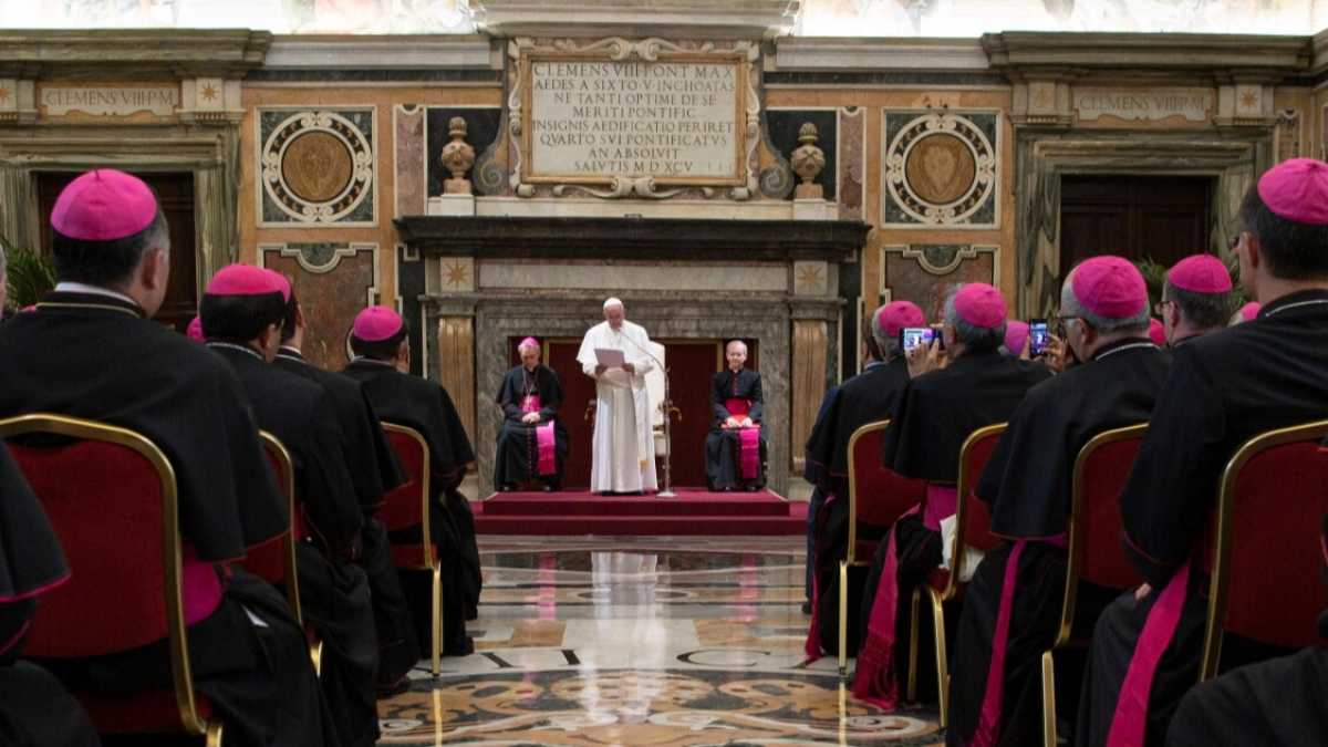 Immagine di La fabbrica dei vescovi