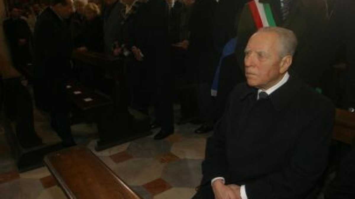 Immagine di Carlo Azeglio Ciampi è stato dimesso