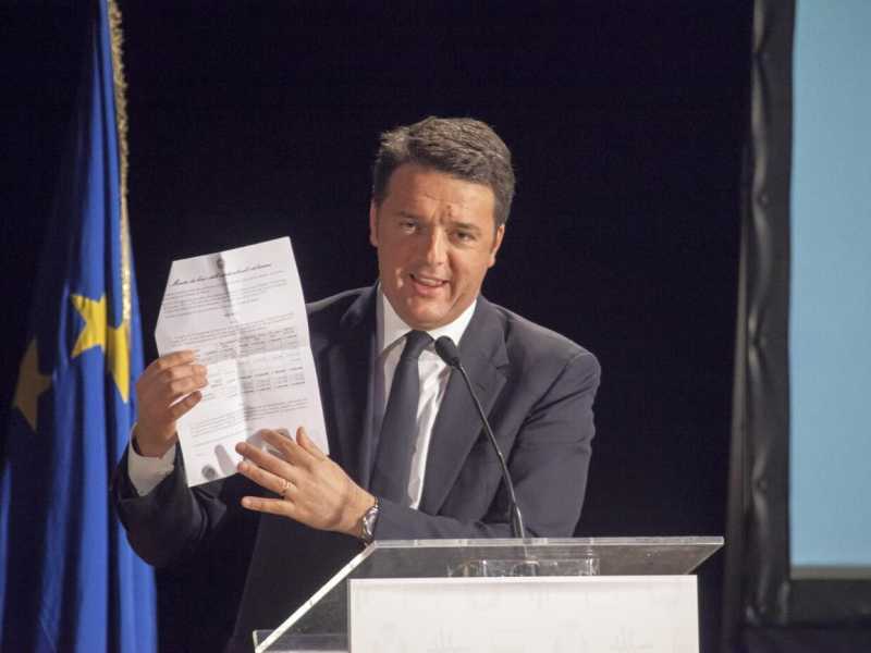 Il presidente del Consiglio Matteo Renzi (foto LaPresse)