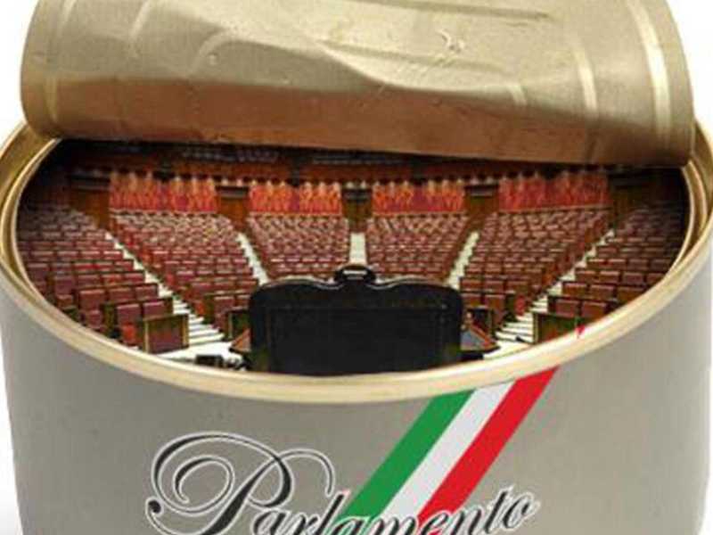 Un post del M5s risalente al 2013 (foto Twitter)