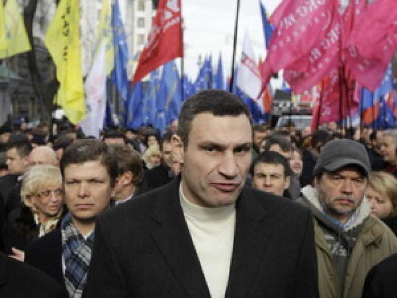 Tra occupazioni e pugili, a Kiev l’uomo forte è ancora Putin