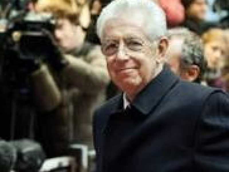Monti prepara l’Italia al salvataggio (lieve) dell’euro e di se stessa