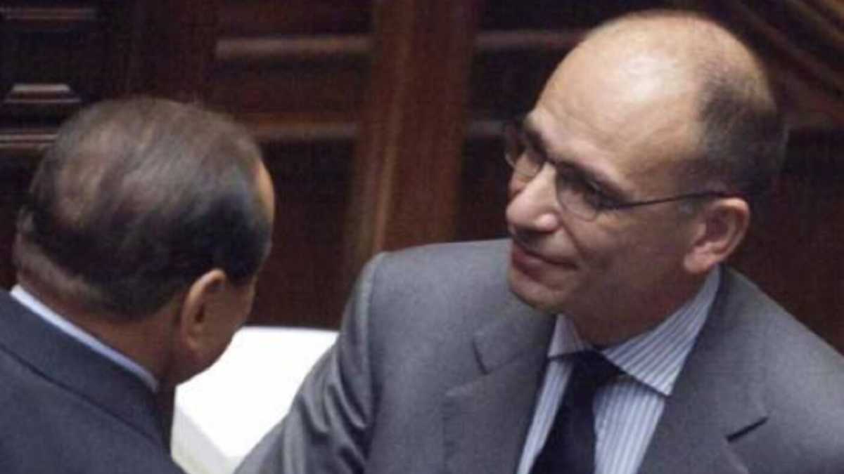 Immagine di Un Cav. meditabondo silenzia il Pdl e sfoglia sondaggi pre-elettorali