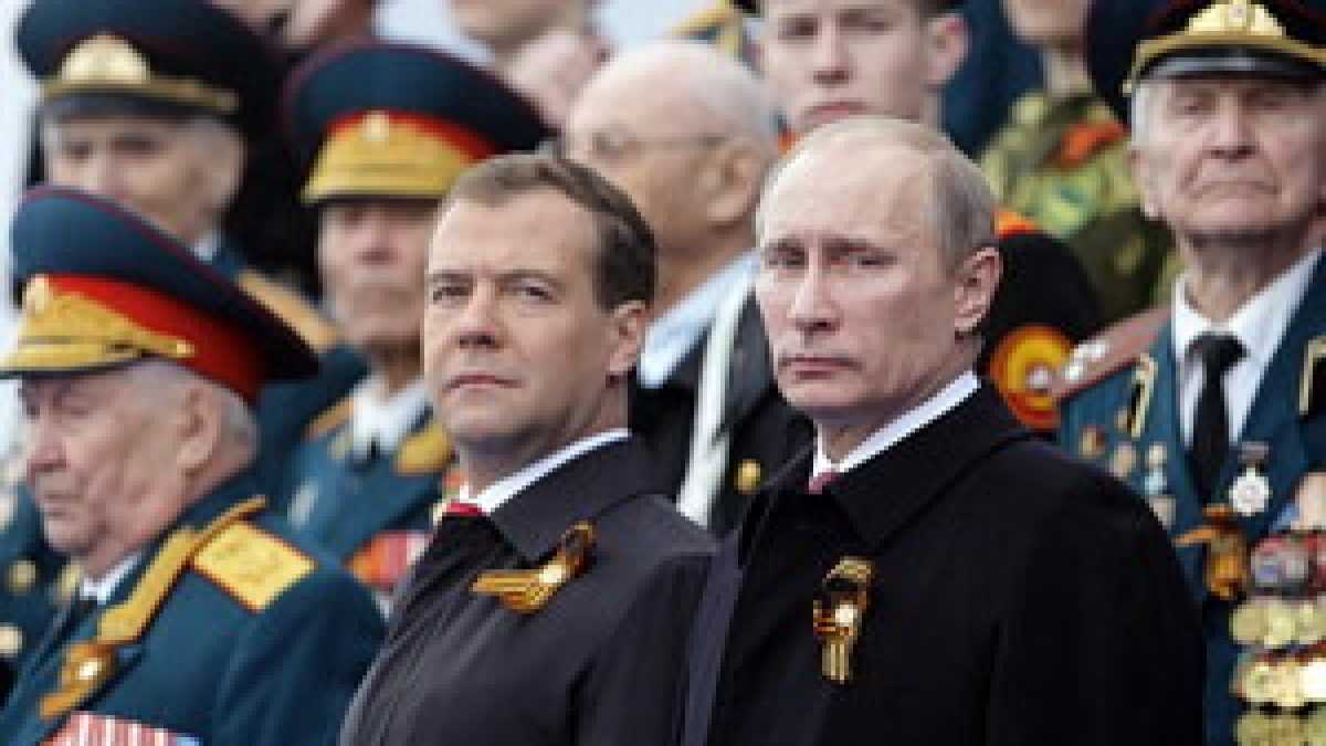 Immagine di Putin in Crimea: "Insieme siamo più forti"