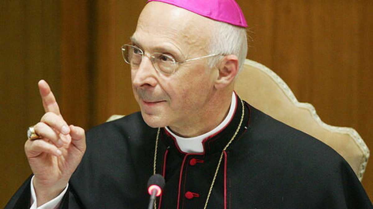 Immagine di Bagnasco: "Superare la vecchia politica"