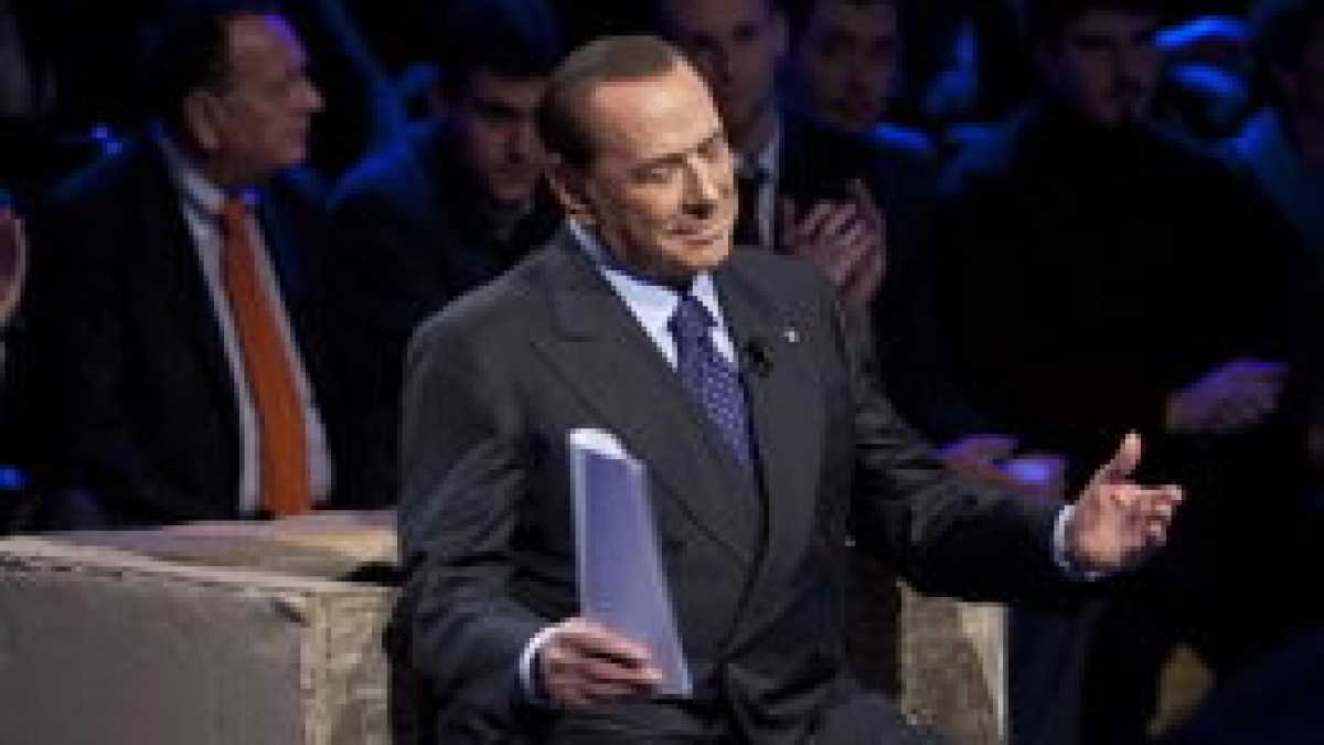 Immagine di Il Cav. melodrammatico, paternalista, buono e giocoso con tutti