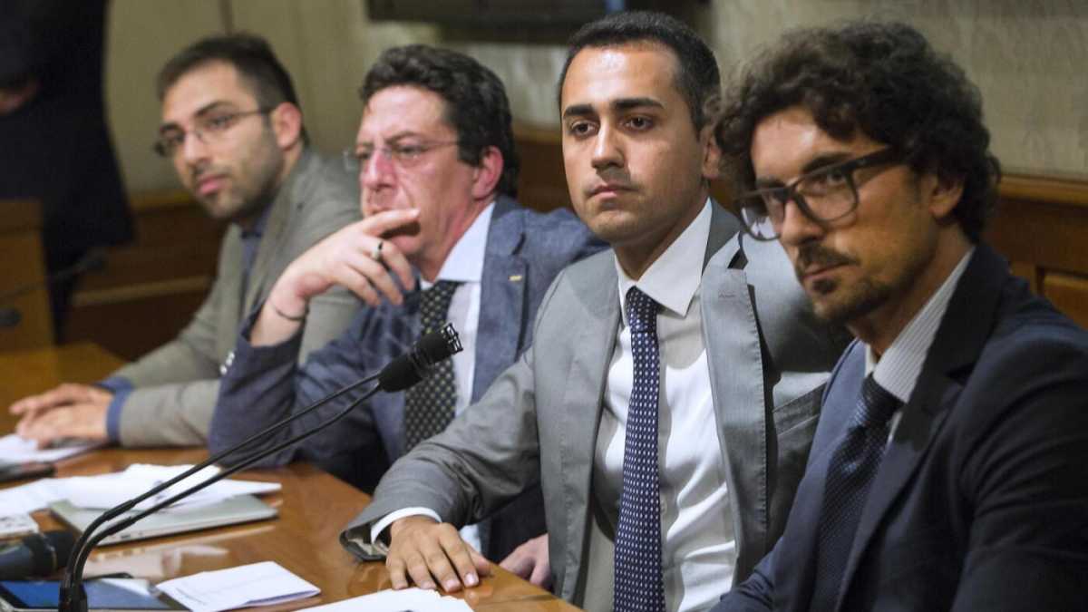 Immagine di Di Maio a Renzi: "C'è poco tempo. Vediamoci giovedì"