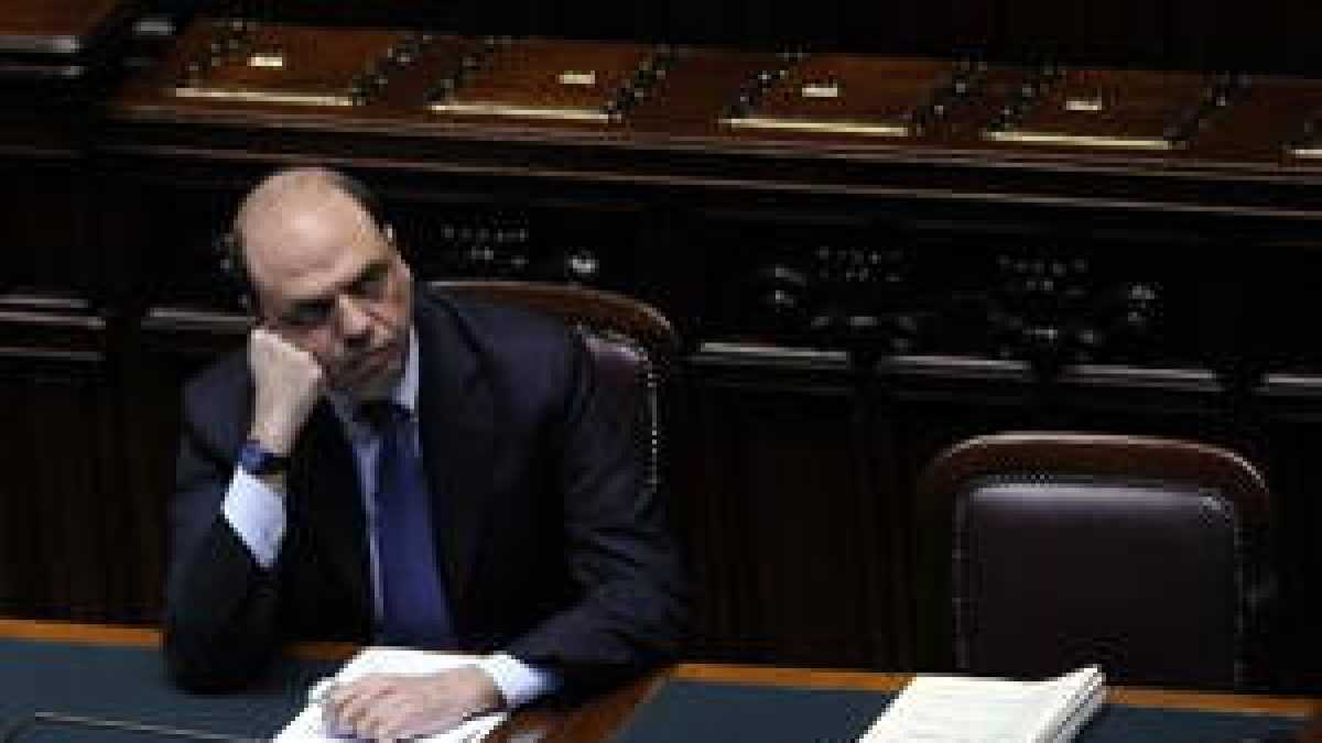 Immagine di Daspo per Alfano