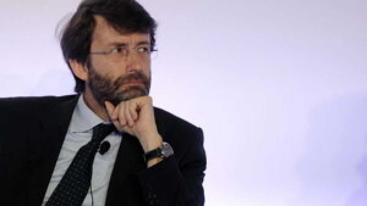 Immagine di Caro Franceschini, prima si legga “le catene” di Cerasa