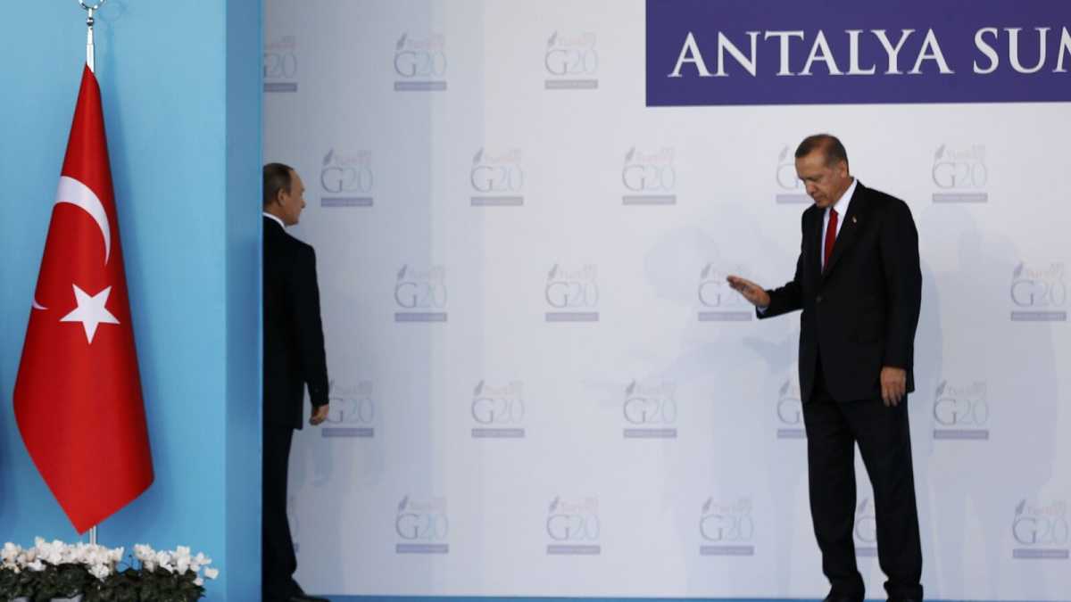 Immagine di Putin contro Erdogan, bombe tunisine e Novak Djokovic. Di cosa parlare stasera a cena