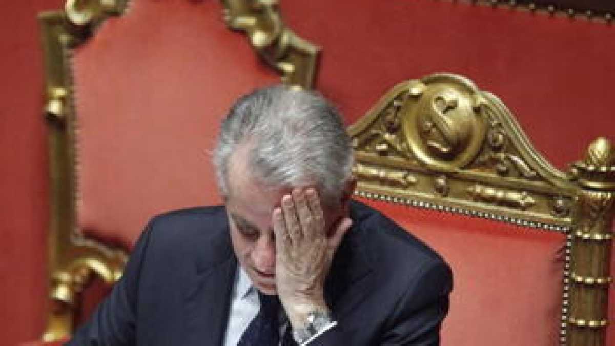 Immagine di Manette a schiovere e procure in guerra. Renzi sulla Giustizia che fa?