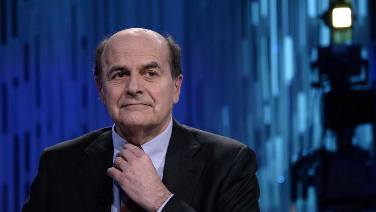 Immagine di Bersani beve mojito