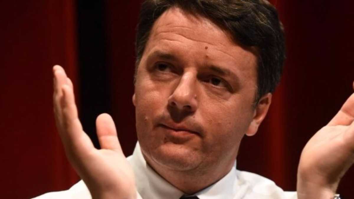 Immagine di La via verso Palazzo Chigi di Renzi passa per Macron