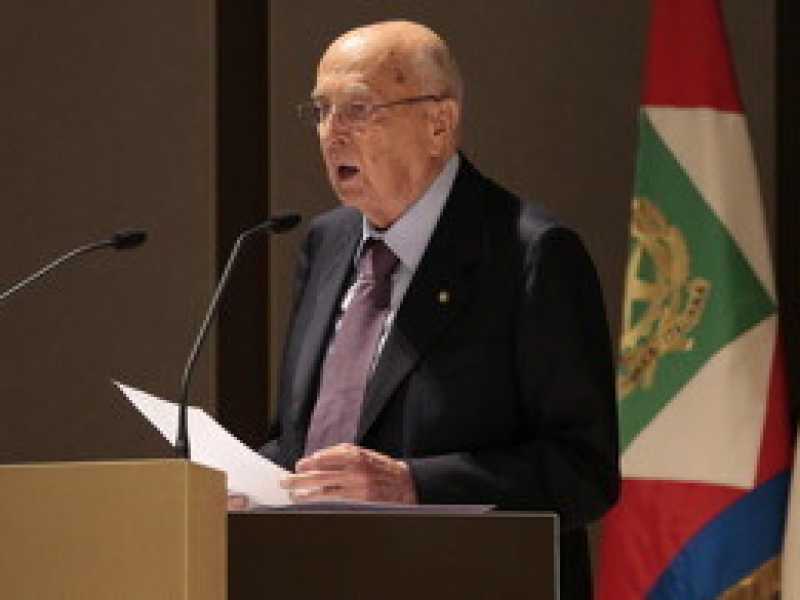 Napolitano: "In Italia troppi veti impediscono il rinnovamento"
