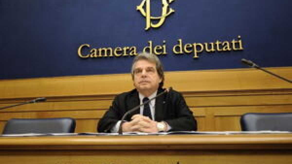 Immagine di Renzi senza FI sulle riforme non va da nessuna parte. O se ci va è sbagliata