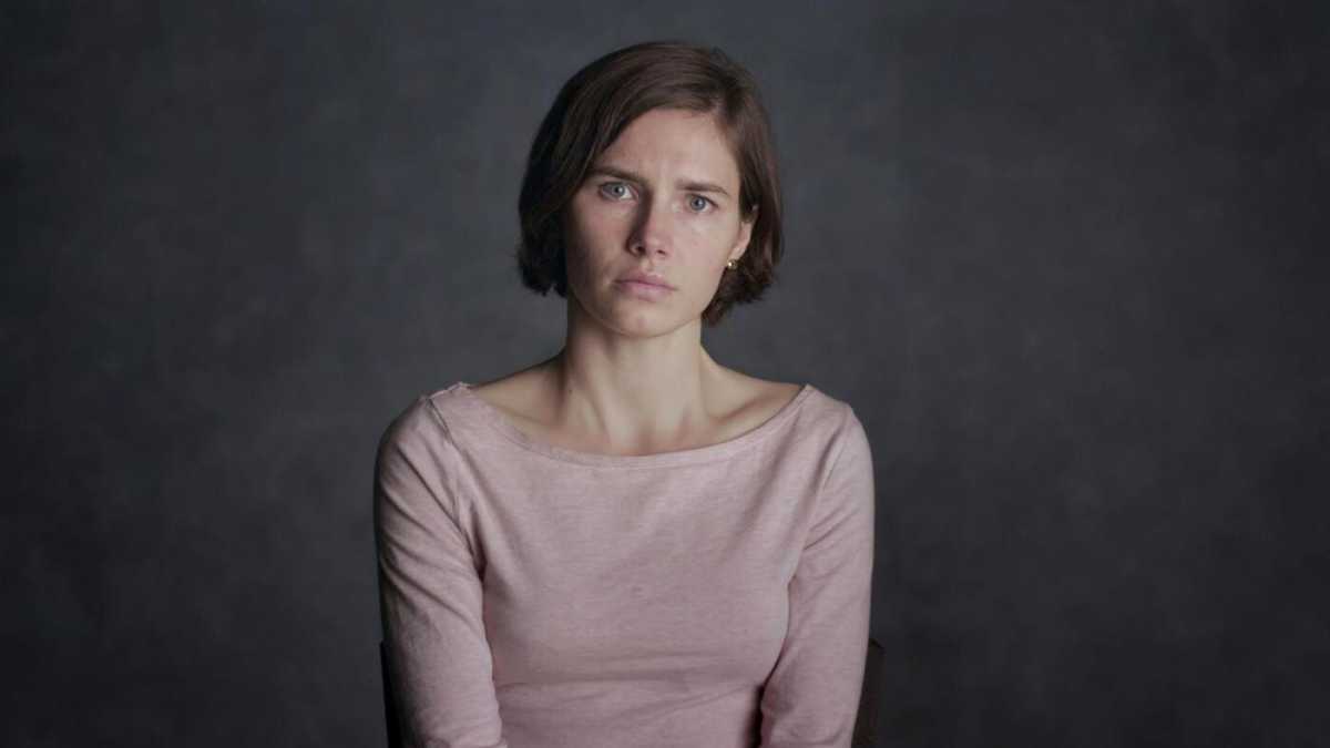 Immagine di Oltre il circolo mediatico giudiziario: la serie-documentario su Amanda Knox