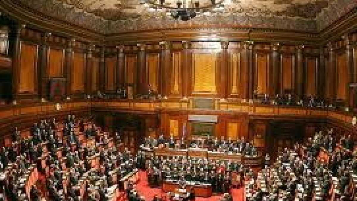 Immagine di Unità nazionale e strani silenzi
