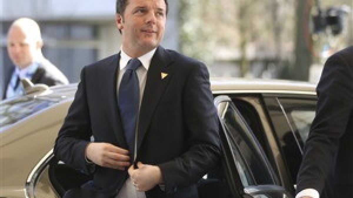 Immagine di Napoleone-Renzi corre e giganteggia coi nani. Ma s’imbroglia sui numeri