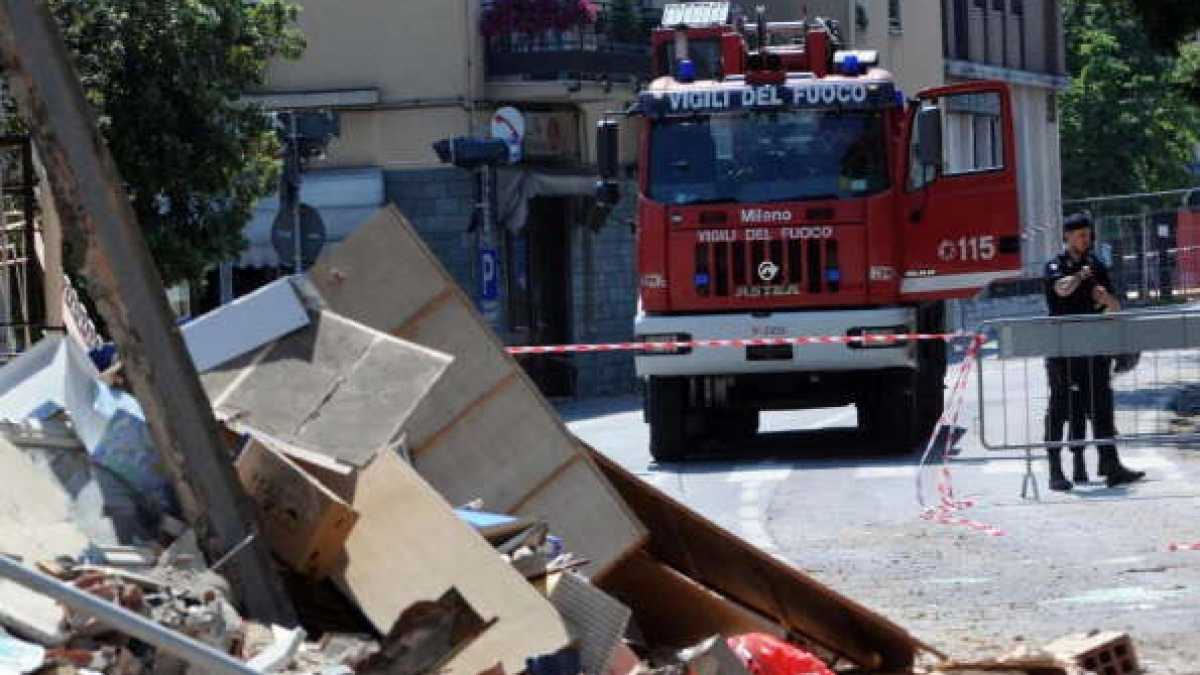 Immagine di Terremoto, le vittime salgono a diciassette, cento i feriti, continuano le ricerche per i dispersi